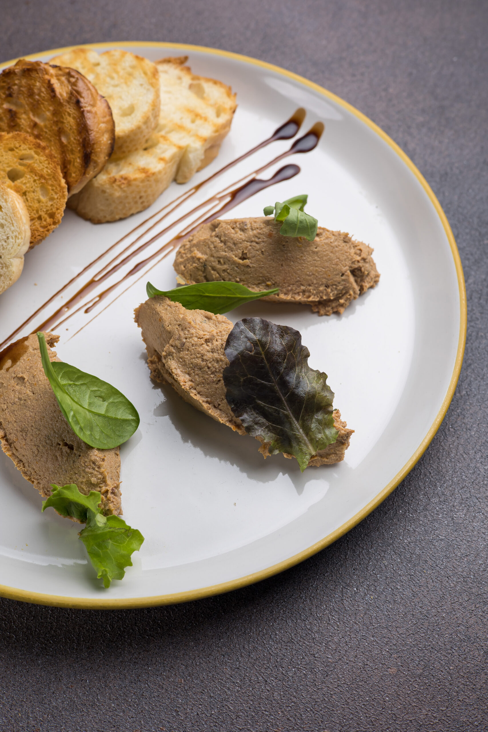 delicious-appetizers-from-restaurant-close-up